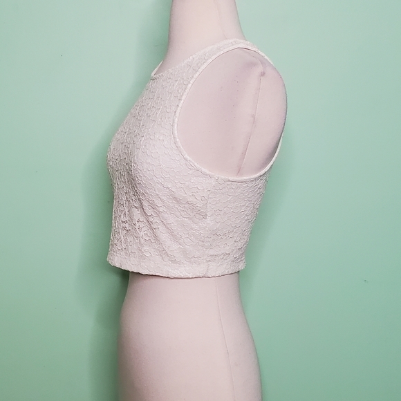 Forever 21 Ivory Lace Cropped Tank - Picture 2 of 7